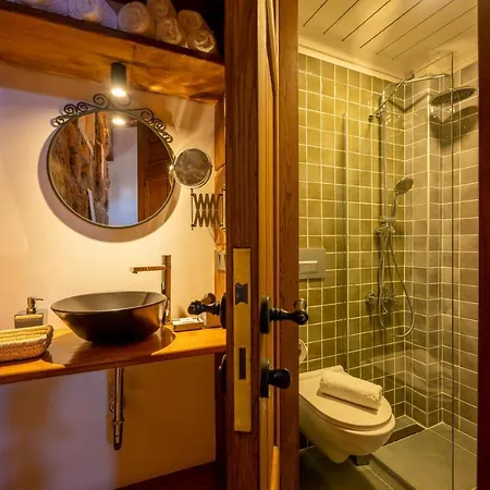 卡莱亦奇路线酒店 - 仅限成人（12岁以上） 酒店