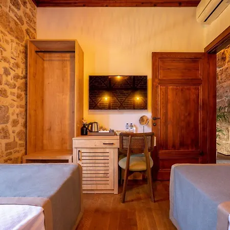 卡莱亦奇路线酒店 - 仅限成人（12岁以上） 2*