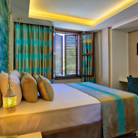 卡莱亦奇路线酒店 - 仅限成人（12岁以上） 2*